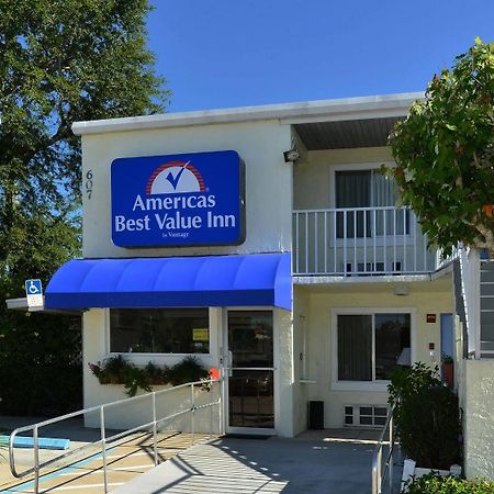 Americas Best Value Inn Bradenton-Sarasota Esterno foto
