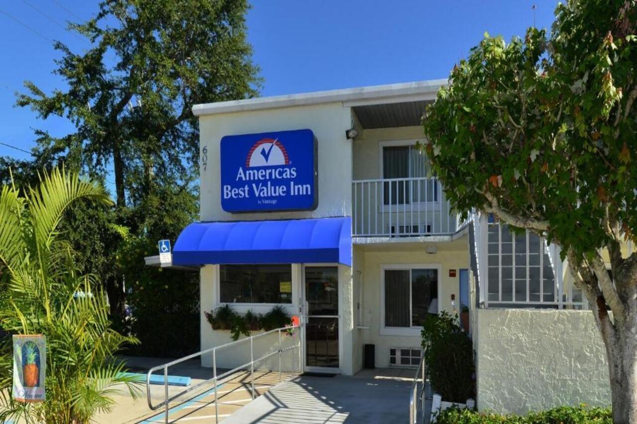 Americas Best Value Inn Bradenton-Sarasota Esterno foto