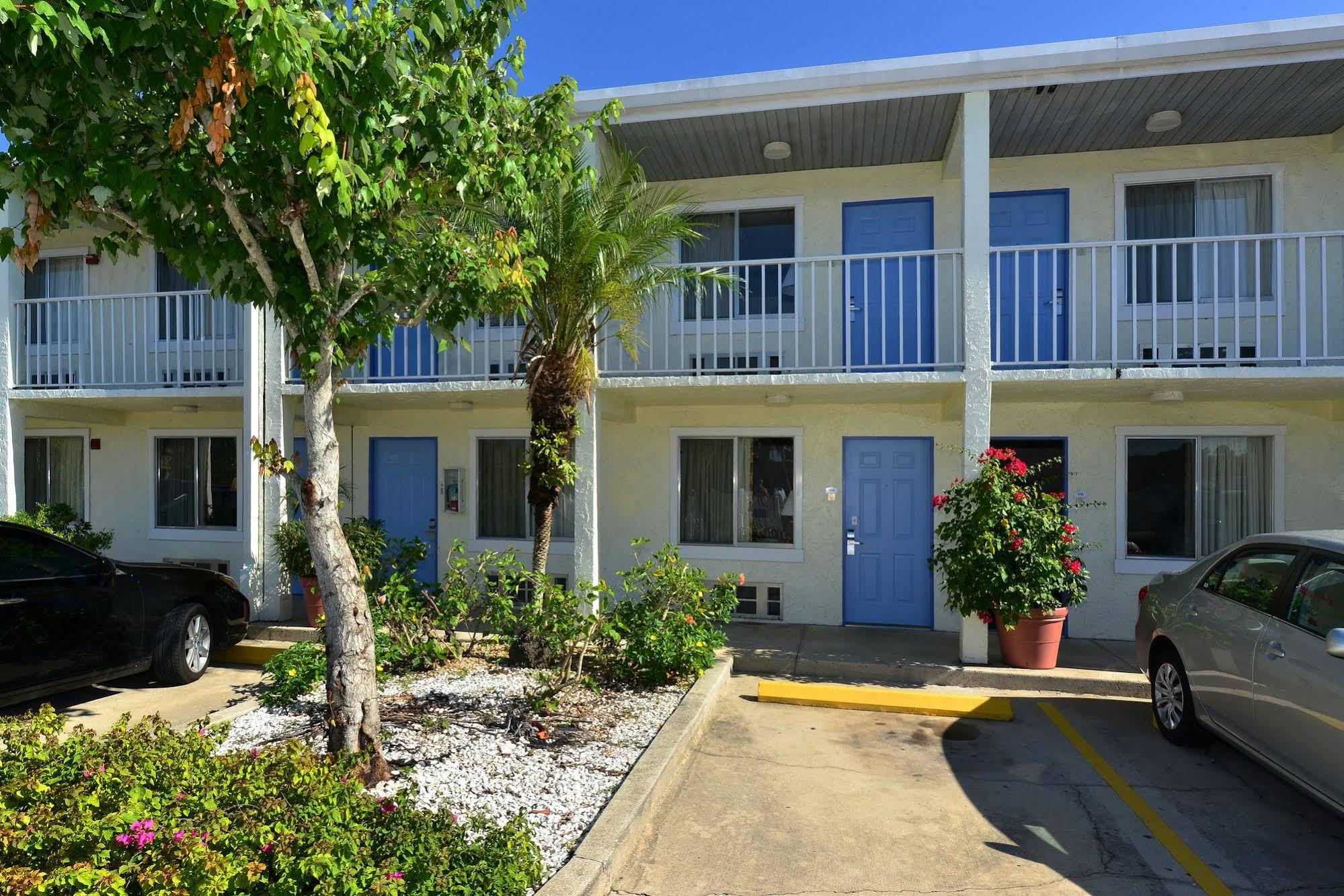 Americas Best Value Inn Bradenton-Sarasota Esterno foto