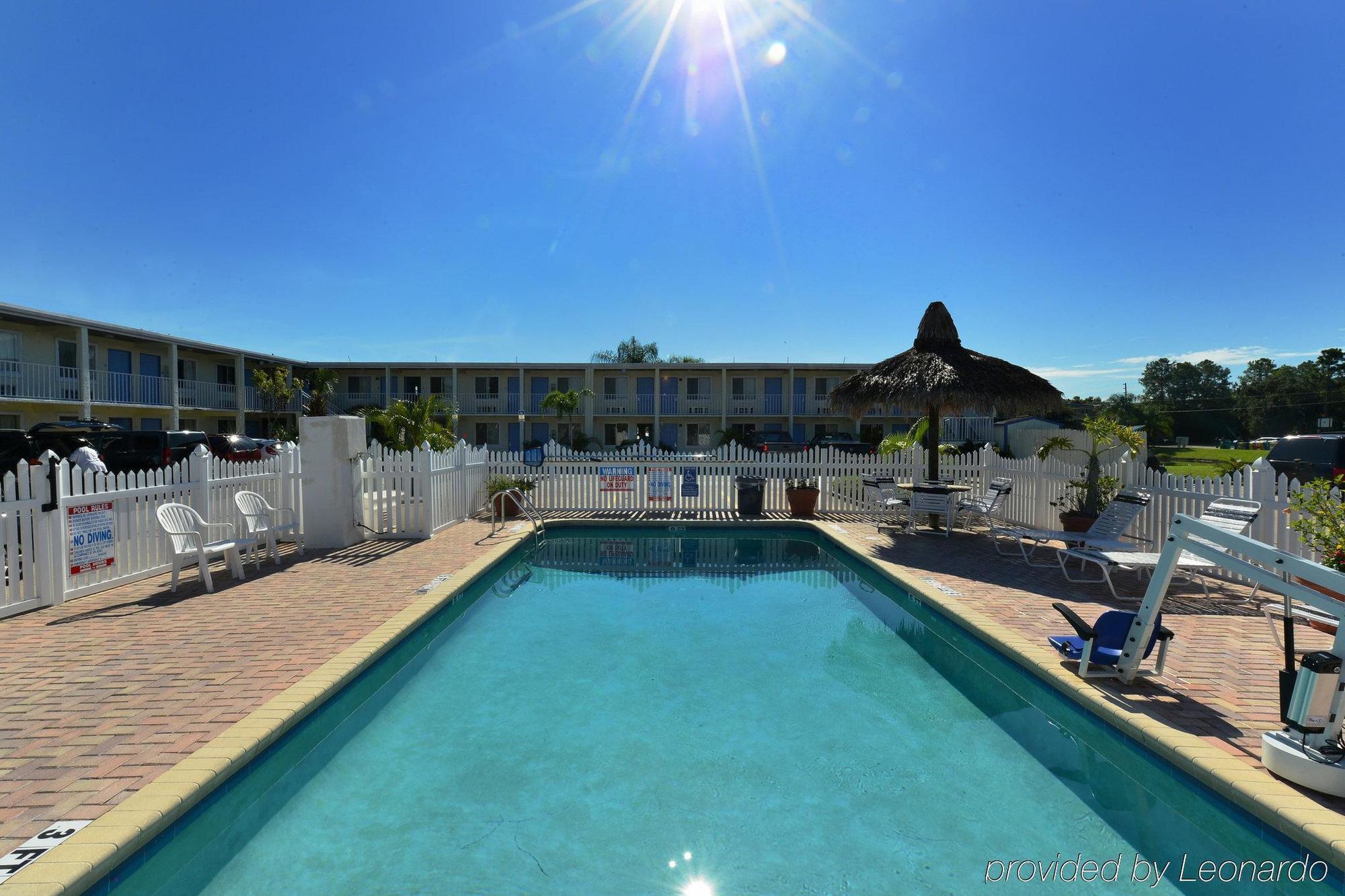 Americas Best Value Inn Bradenton-Sarasota Esterno foto