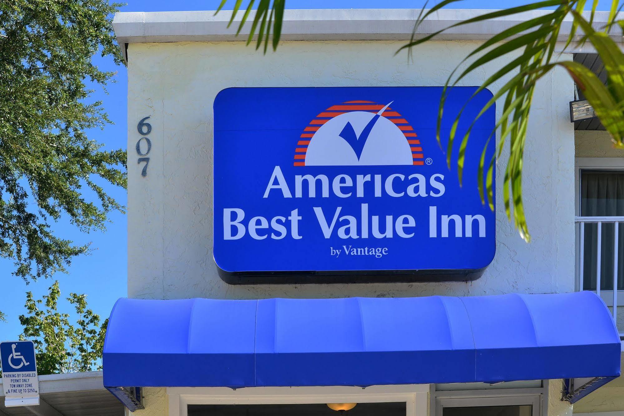 Americas Best Value Inn Bradenton-Sarasota Esterno foto